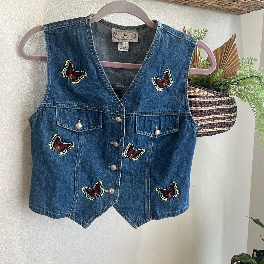 VTG. Stonebridge Women's Denim Vest with Butterfly Embroidery